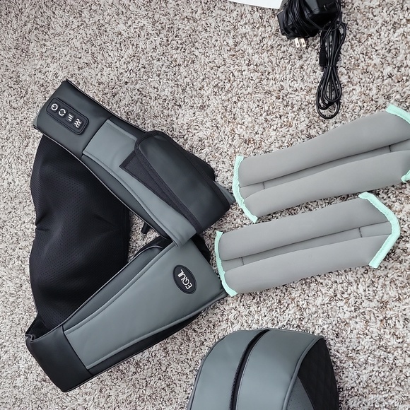 4 Function Deep Tissue MASSAGER. - Picture 3 of 6